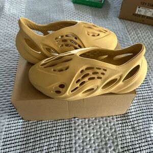 Yeezy Foam Runner ‘Desert Sand’ Size 12